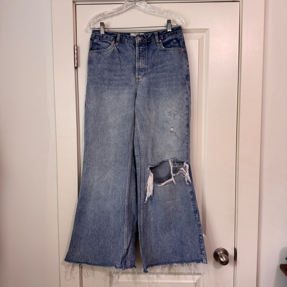 We the Free People 27 Curvy Misfit Flare Jeans Boot Busted Knee